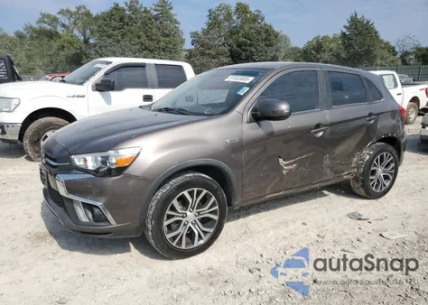 2018 Mitsubishi Outlander Sport Es z USA, uszkodzony, nr VIN JA4AP3AU5JU006061